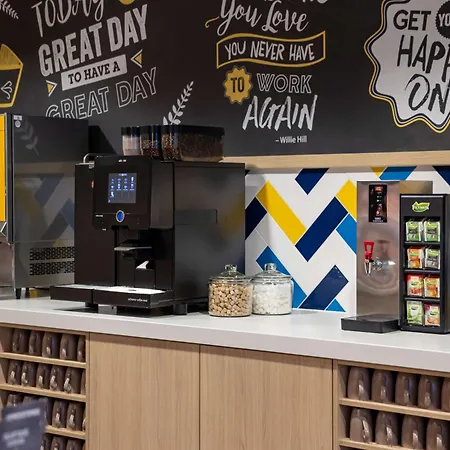 Hampton By Hilton Arena Boulevard Hotel