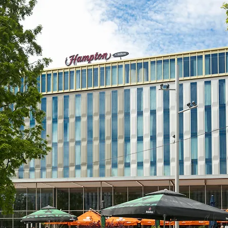 Hampton By Hilton Arena Boulevard Hotel