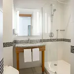 Hampton By Hilton Arena Boulevard Отель