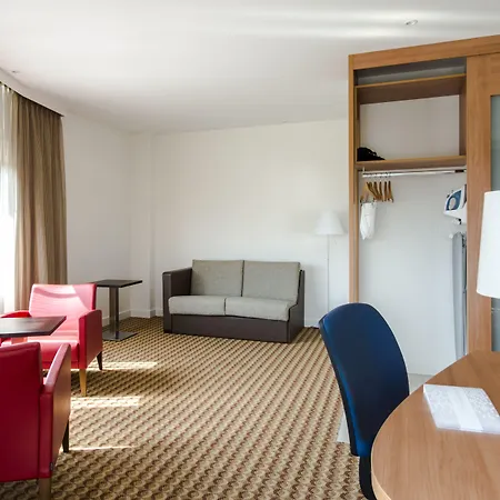 Hampton By Hilton Arena Boulevard 3*