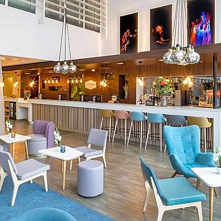 Hotel Hampton By Hilton Arena Boulevard 3*