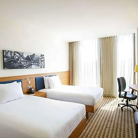 Hampton By Hilton Arena Boulevard 3*