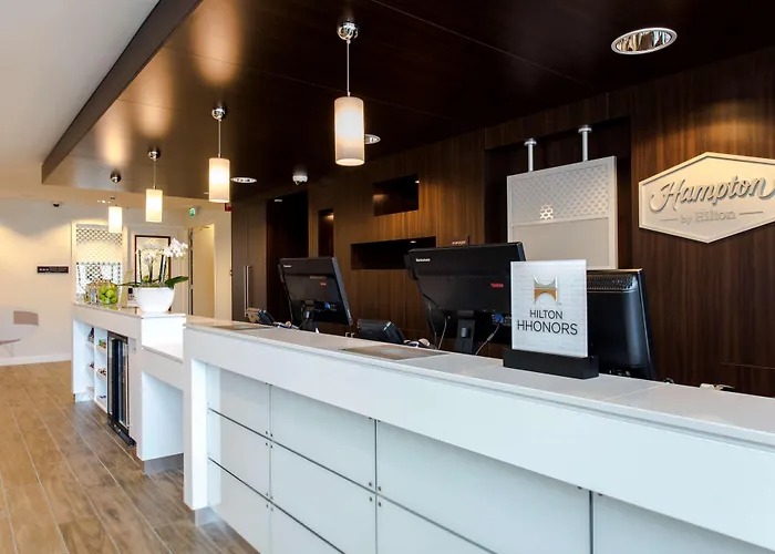 Hampton By Hilton Arena Boulevard Hotel