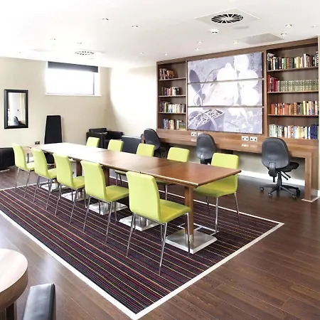 Hampton By Hilton Arena Boulevard فندق 3*