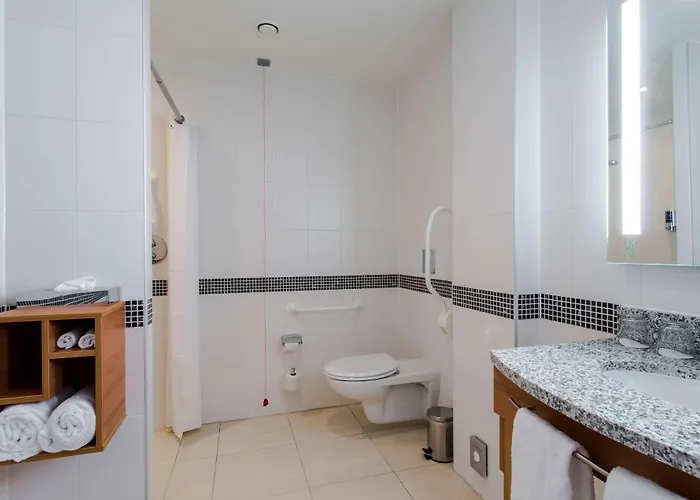 Hampton By Hilton Arena Boulevard Отель 3*