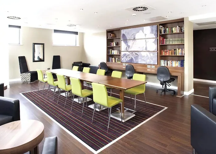 Hampton By Hilton Arena Boulevard فندق 3*