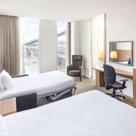 Hampton By Hilton Arena Boulevard Hotel 3*